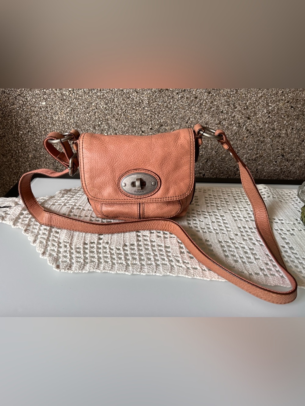 Fossil Peach Leather Crossbody Bag with Turn-Lock